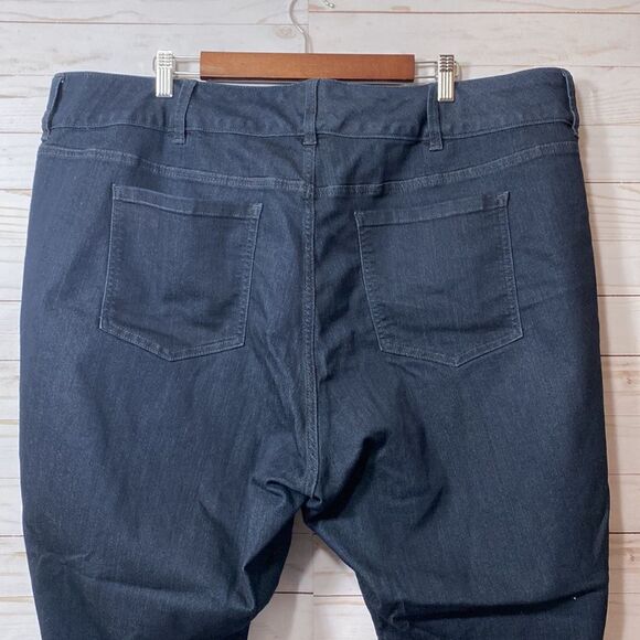 Torrid Jeggings Skinny Dark Wash Short Jeans - Picture 11 of 16